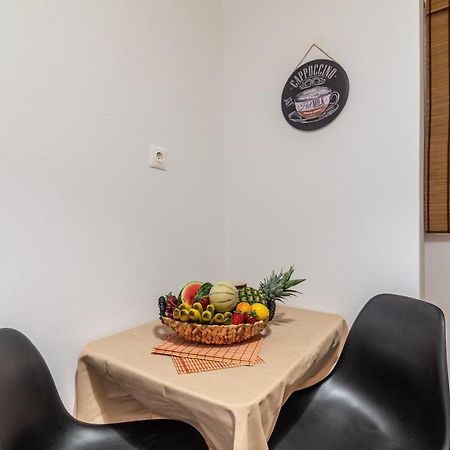 הרקליון Modern Renovated Apt Next To The Beachfront מראה חיצוני תמונה