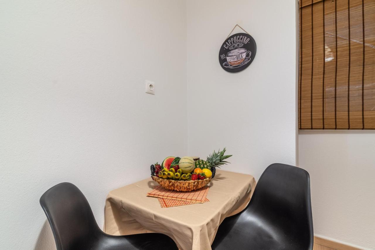 הרקליון Modern Renovated Apt Next To The Beachfront מראה חיצוני תמונה