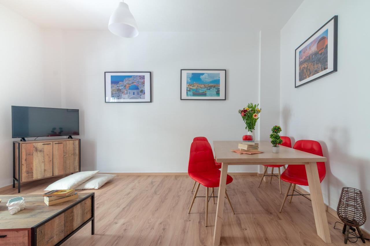 הרקליון Modern Renovated Apt Next To The Beachfront מראה חיצוני תמונה